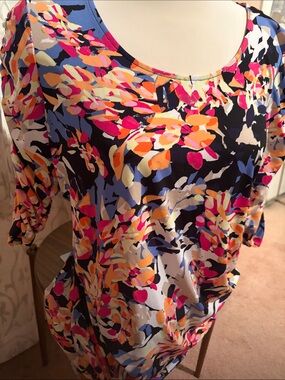 Dana Buchman Multicolor Floral Print Top - Blue, Pink, Peach, Black